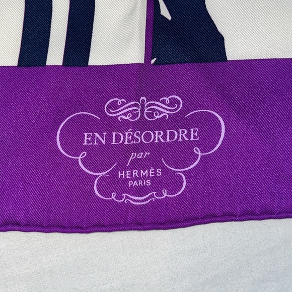 Hermes Brides de Gala En Desordre silk scarf - Picture 7 of 17
